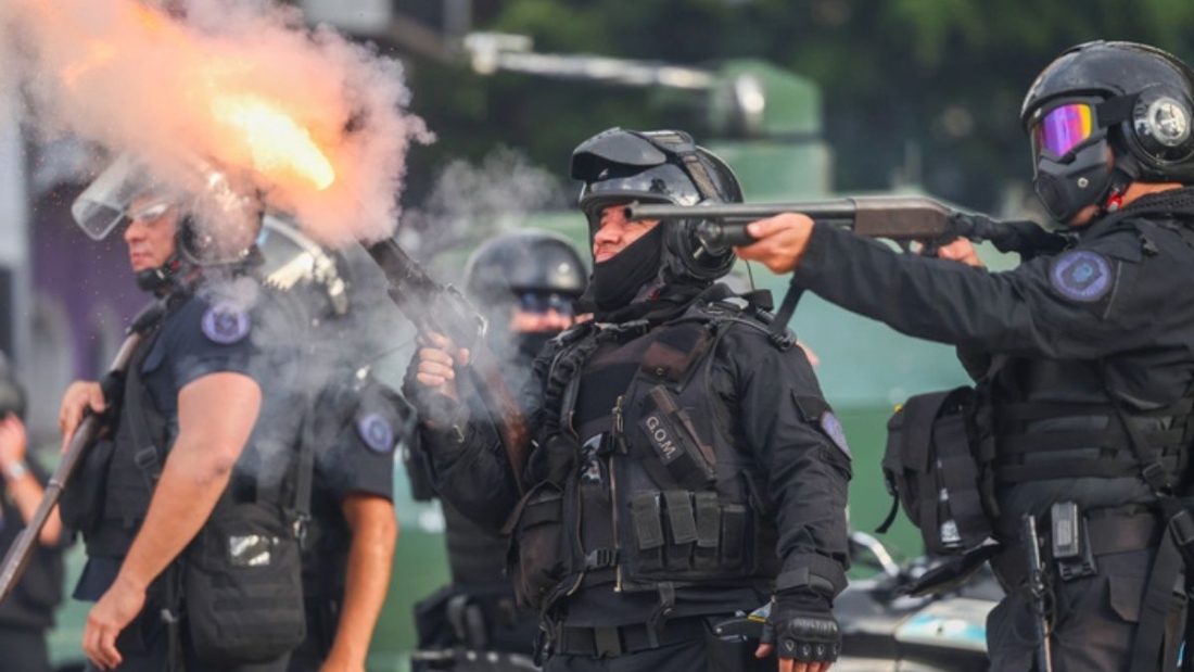 Policía Represión