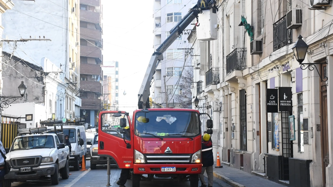 retiro-de-cables-en-calle-20-de-febrero-7-scaled