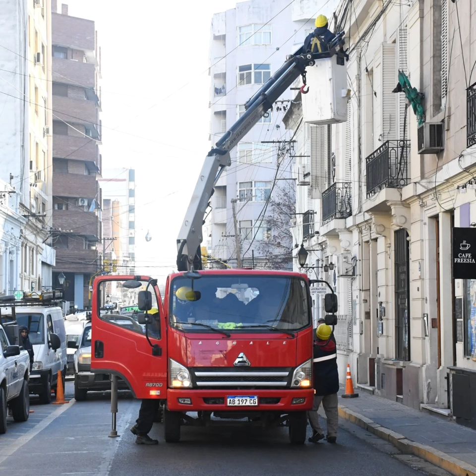 retiro-de-cables-en-calle-20-de-febrero-7-scaled